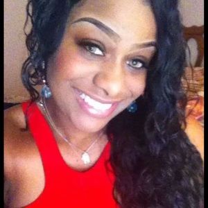 Meet your Posher, Jozzette